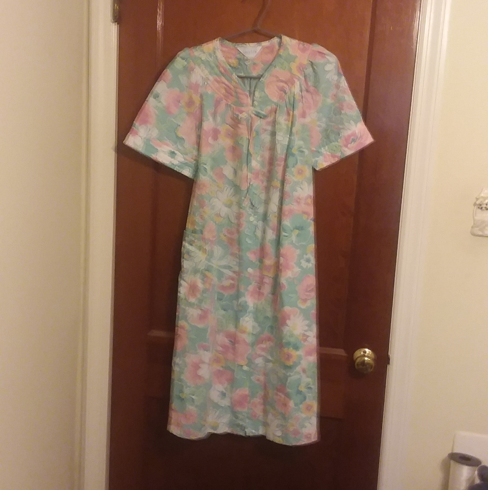 Lazy Day DAY ROBE NWOT VTG 1990'S Large